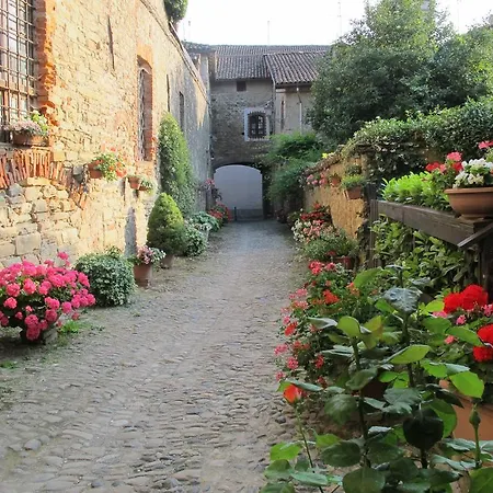 Castello Di Tagliolo Wine Apartment